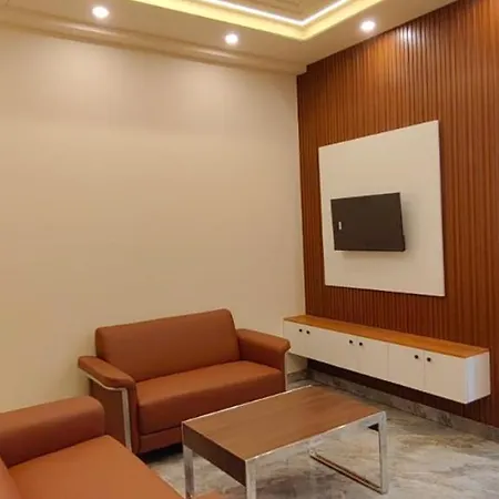 Lime Tree 1Bhk Service Apartment Near Artemis, Sector 52 Gurgaon Exterior photo