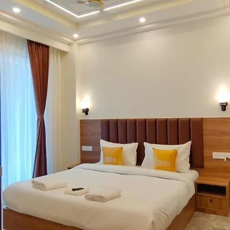 Lime Tree 1Bhk Service Apartment Near Artemis, Sector 52 Gurgaon Exterior photo